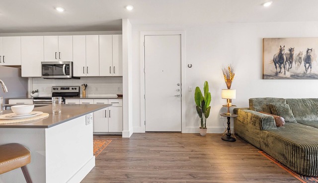 Modern 1BR Retreat w/Resort Pool& Stylish Living