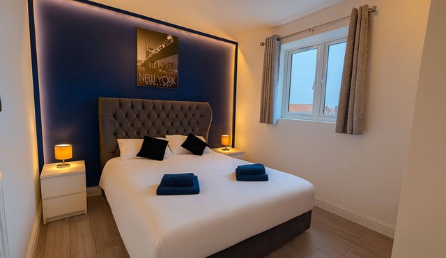 Modern 1BR | Sleeps 4 | Parking & Netflix