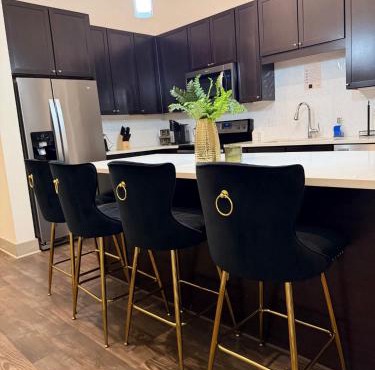 Modern 2 bd pool 2bath World Cup and Universal kids Resort 5 mins Away