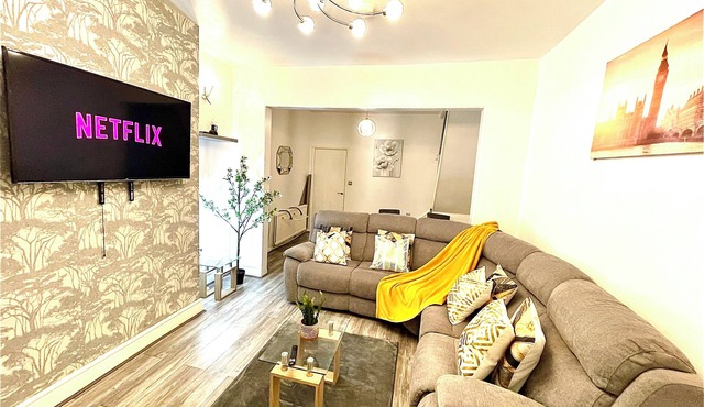 Modern -2 Bed Room House very Spacious