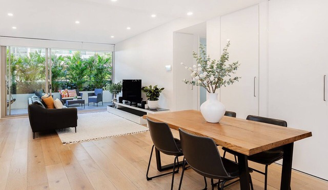 Modern 2 Bed, 2 Bath in Bondi Junction