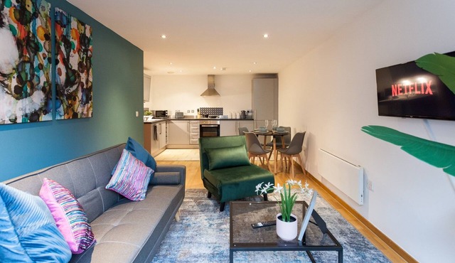 Modern 2 Bed apartment in Liverpool, City Centre