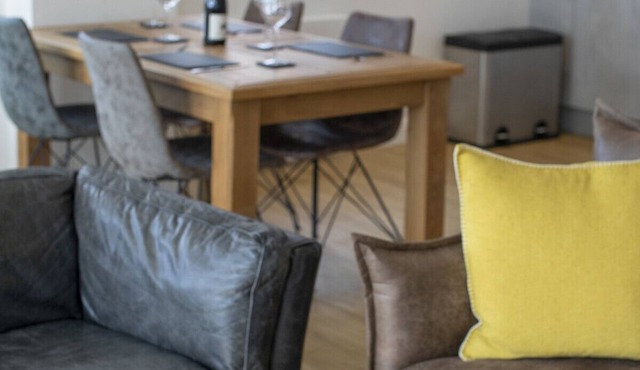 Modern 2 Bed Apartment in Old Town Swindon