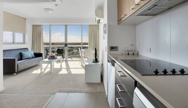 Modern 2 Bed Apt Wheelchair Friendly