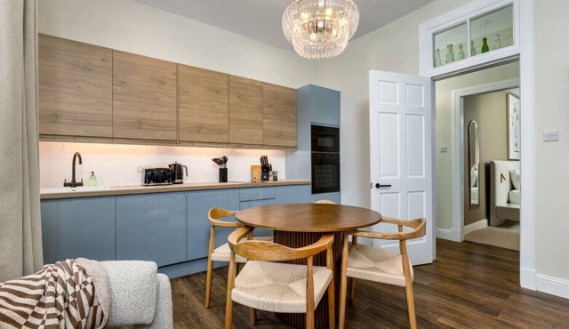 Modern 2-Bed: Castle View | Gateway to Trossachs