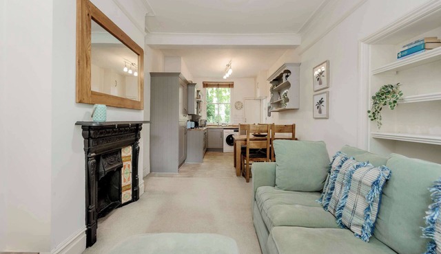 Modern 2 bed flat - Hammersmith Grove