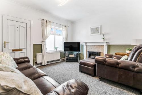 Modern 2-Bed Home Walk to Ashby Town Centre