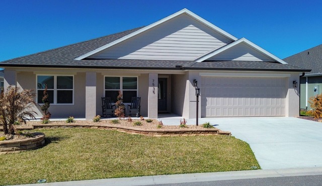 Modern 2-Bedroom 2 Bathrooms Home in Eastport, The Villages, FL