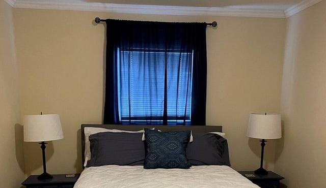 Modern 2 bedroom apartment in downtown Shelburne