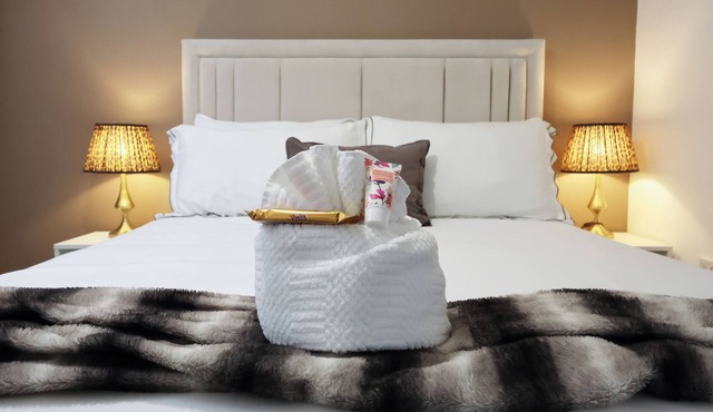 Modern 2 Bedroom Apartment Cardiff City Centre