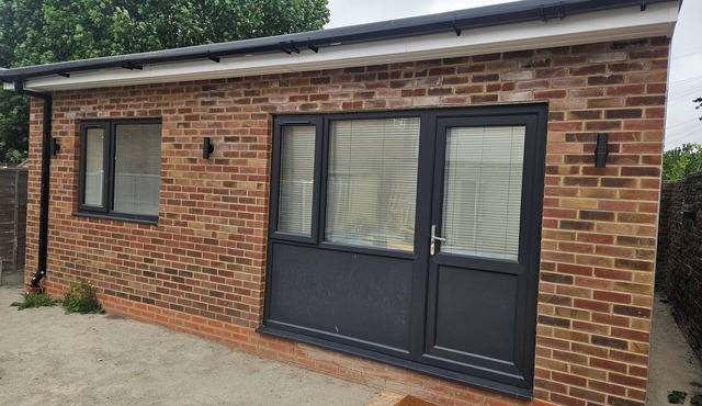 Modern 2-Bedroom Apartment, Near Central London