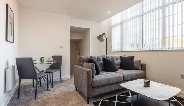 Modern 2 Bedroom Apartment in Central Hull