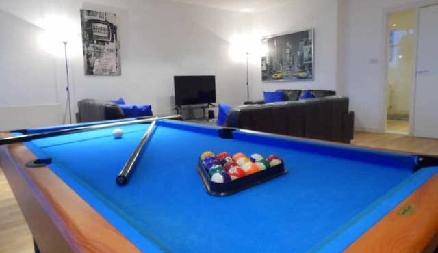 Modern 2 bedroom Apt next to SSE Hydro and SEC