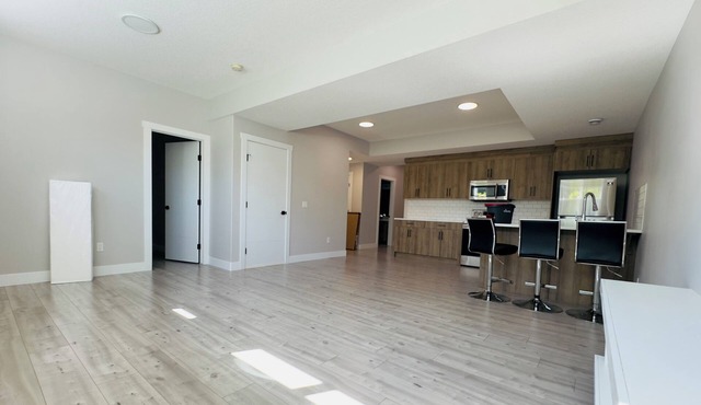 Modern 2-Bedroom Basement Suite for Rent in Prime Downtown Inglewood Location