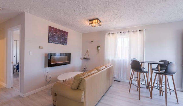 Modern 2 bedroom fully equipped unit