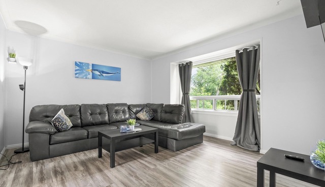 Modern 2 Bedroom Home In A Prime Location