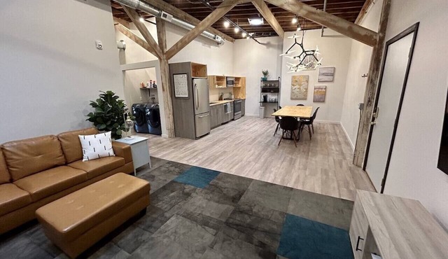 Modern 2 bedroom loft in downtown Dubuque