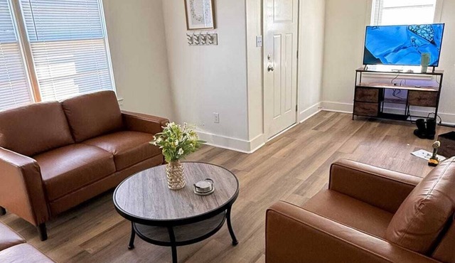 Modern 2-bedroom townhome in Greenwood, SC where comfort meets convenience.
