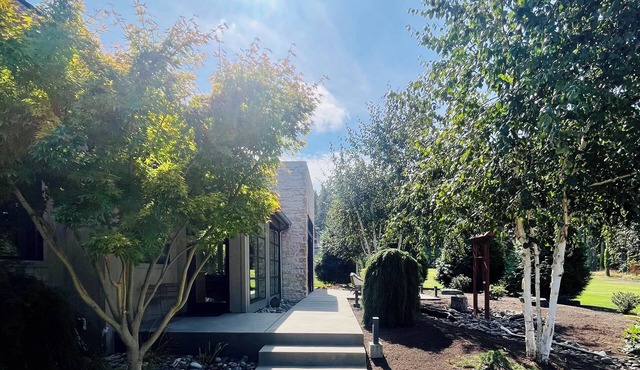 Modern 2-bedroom with views on acreage w/sport court/pickle-ball on Fox Island