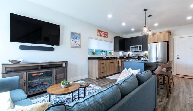 Modern 2-BR Townhome w/Garage, AC & Workspace