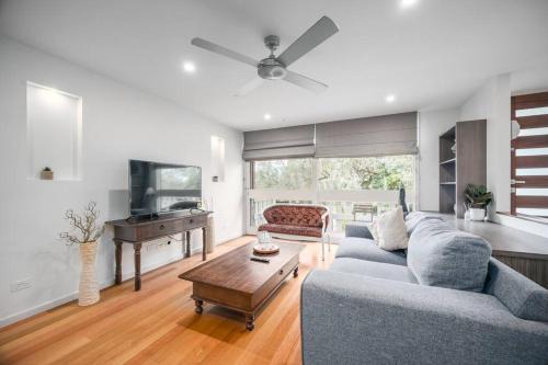 Modern 2 BRM Cottage at Eastland Ringwood