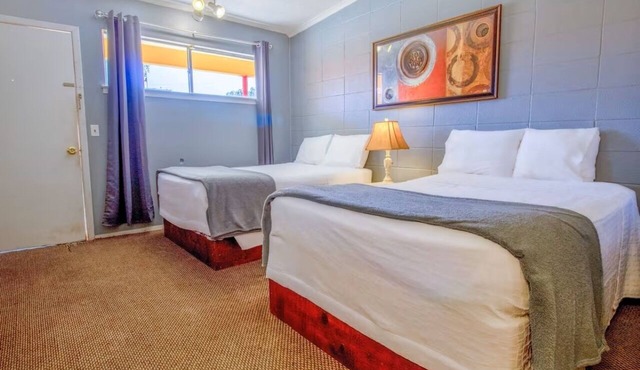 Modern 2-Queen Option Near Wheeler Paths & Museum + Free Parking