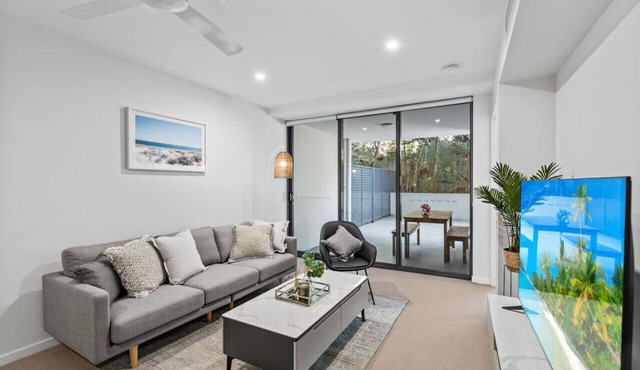 Modern 2B2B Suit only 10mins to Airport/Southbank