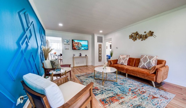 Modern 2Bdrm Westchester Home with brand-new out door HOT TUB