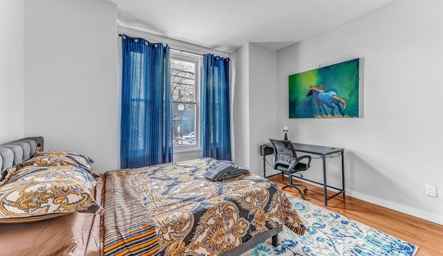 Modern 2BHK - 15 mins bus ride to Time Square, NYC