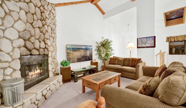 Modern 2BR/2.5BA Resort Condo: Attached Garage, Pond Views & Steps to Resort