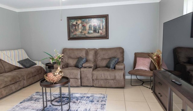 Modern 2BR/2BA Apartment in Prime Houston Location – Near Galleria!