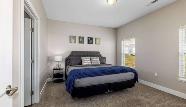 Modern 2BR + 2BA Condo with Garage & Patio