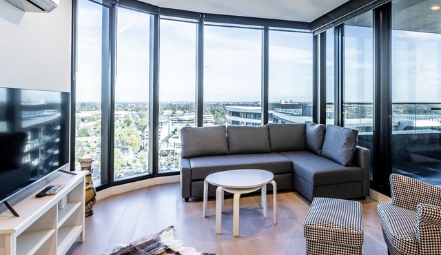 Modern 2BR Abode with Balcony View Gym Access