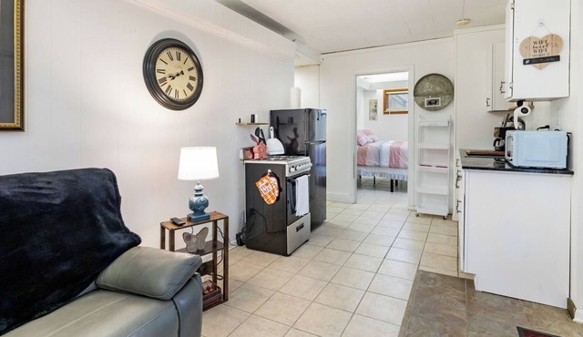 Modern 2BR Apartment Free Parking Baden