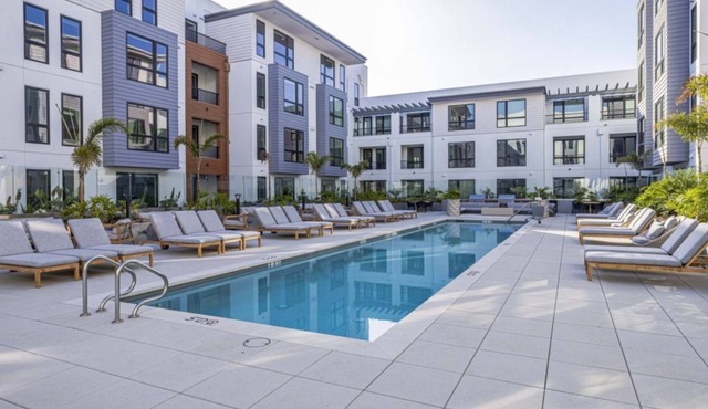 Modern 2BR Condo at Landsby with Fire Pit & Pool