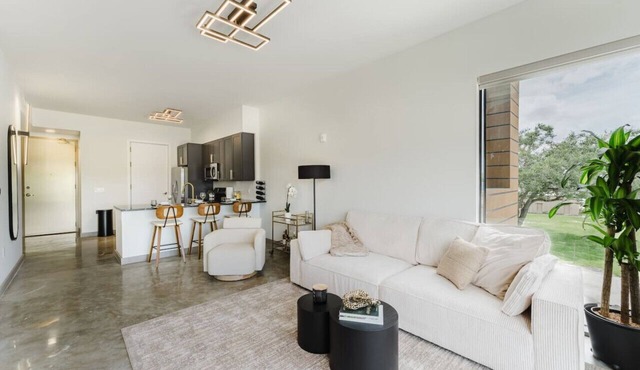 Modern 2BR, Family-Friendly in FLL, Near Beach!