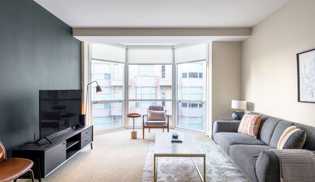 Modern 2BR in Penn Quarter w/Pool + large garden, near metro by Blueground