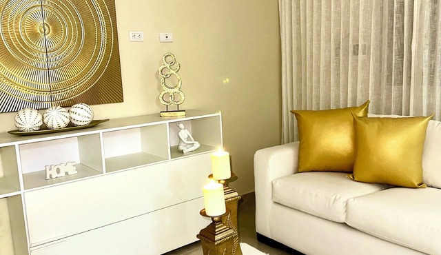 Modern 2BR near beach, dinning, and historic center, in the heart of the city