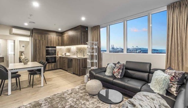 Modern 2BR Penthouse for Families by Zodiak Stays