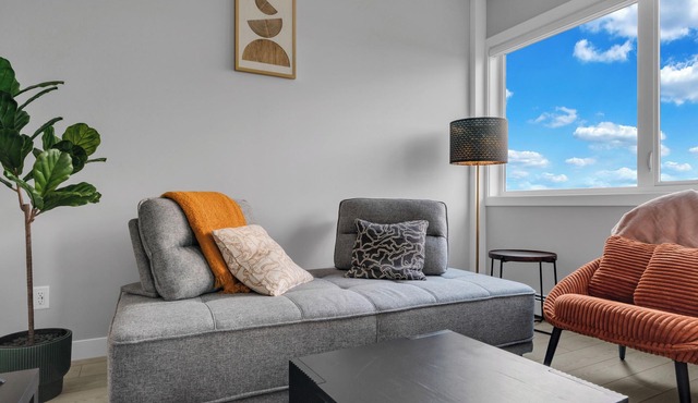 Modern 2BR Suite with Underground Parking in SW Calgary