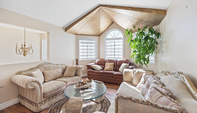 Modern 3-Bed, 2-Bath in South Windsor