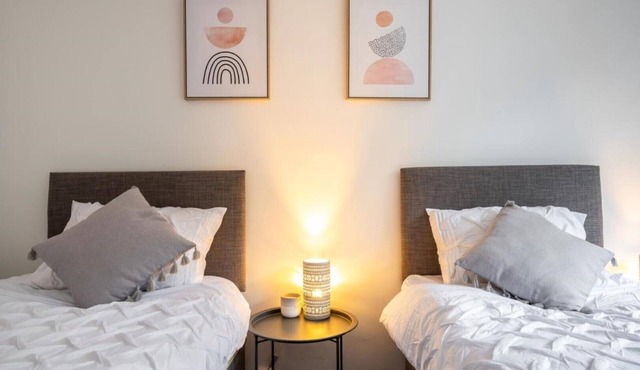 Modern 3 Bed Bungalow Near Bolton Town Centre