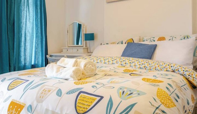 Modern 3-Bed Getaway | Family-Friendly | Close to Peak District