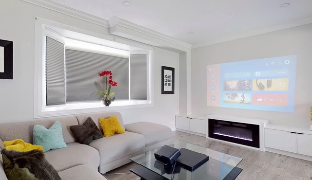 Modern 3 Bedroom 3 washroom @ great location, pet friendly, parking & backyard
