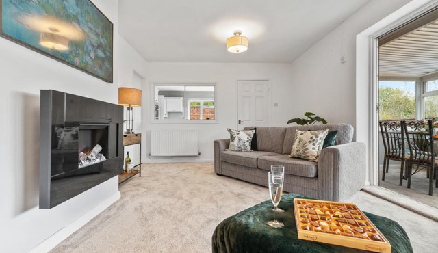 Modern 3 Bedroom Bungalow with Style & Comfort in Leicestershire