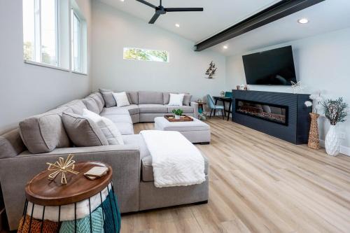 Modern 3-Bedroom Home with Lake Huron Beach Access