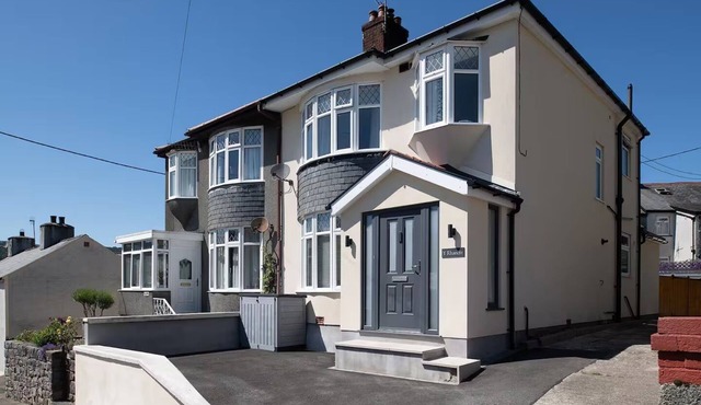 Modern 3 bedroom house Llanrwst