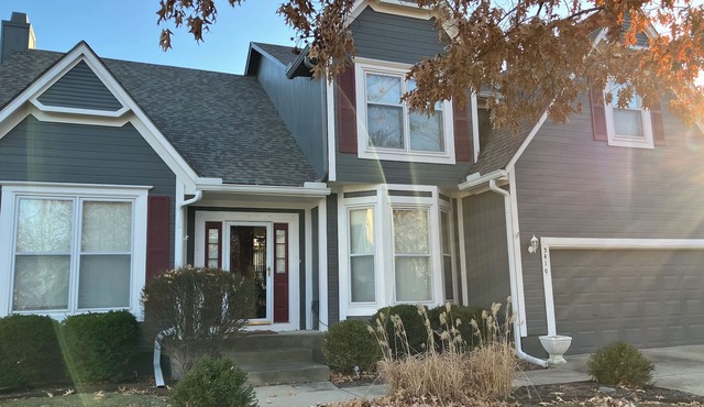 Modern 3-bedroom house with private grounds in a beautiful safe neighborhood