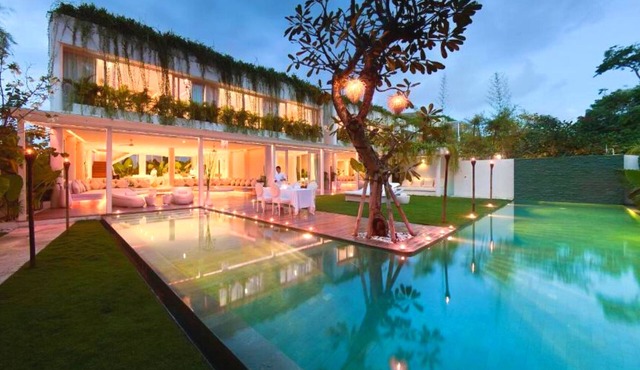 Modern 3 Bedroom Private Pool Villa at The Sea #Z9