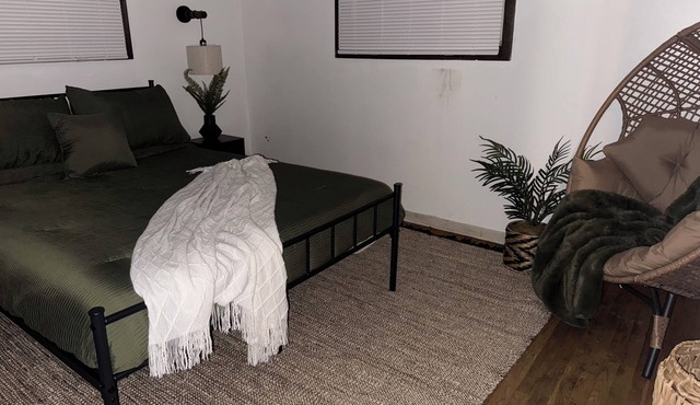 Modern 3-bedroom house in tranquil North Chicago near Great Lakes Navy Base